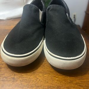 Perry Ellis Black and White Men's Sneakers